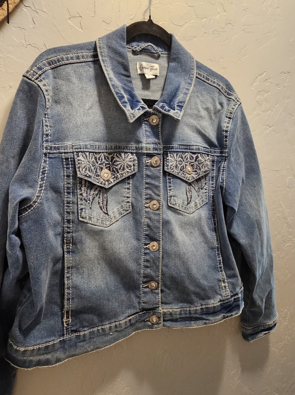 Canyon River Blues Embroidered Medium Wash Denim Jacket XL